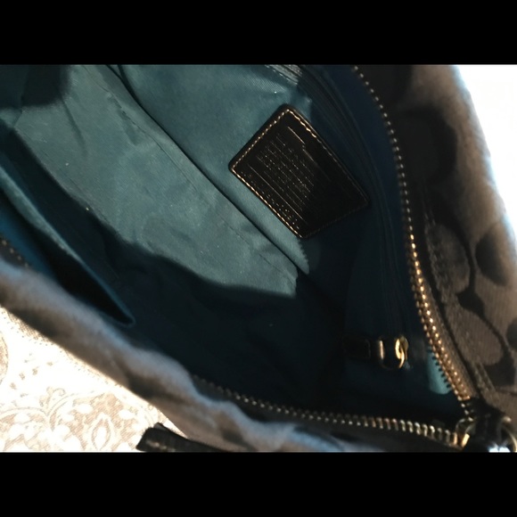 Coach Black Classic Bag - Picture 6 of 6